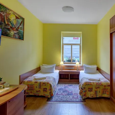 Bed & Breakfast In Astra 3*