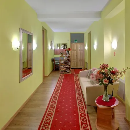 Bed & Breakfast In Astra 3*